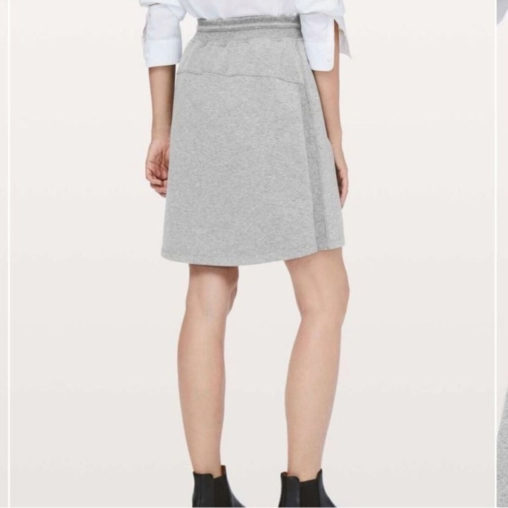 Lululemon Start Anew Skirt - Picture 2 of 11